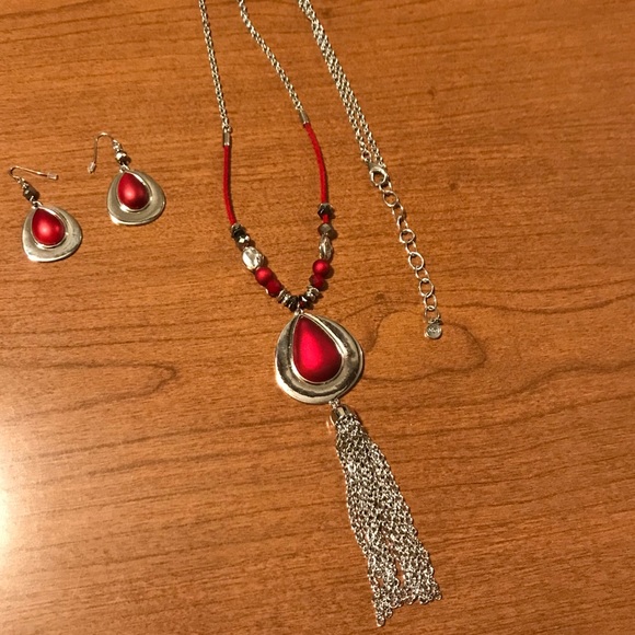 Ruby Rd. Jewelry - Ruby Rd.☀️Velvet red necklace/earring set